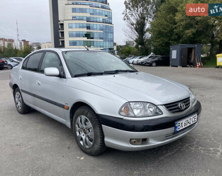 Сірий Тойота Авенсіс, об'ємом двигуна 1.79 л та пробігом 247 тис. км за 2650 $, фото 1 на Automoto.ua