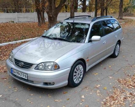 Серый Тойота Авенсис, объемом двигателя 2 л и пробегом 360 тыс. км за 2000 $, фото 1 на Automoto.ua