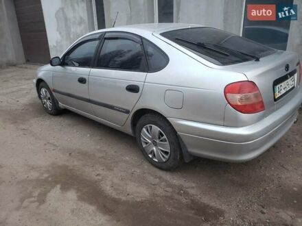 Серый Тойота Авенсис, объемом двигателя 2 л и пробегом 264 тыс. км за 2750 $, фото 1 на Automoto.ua