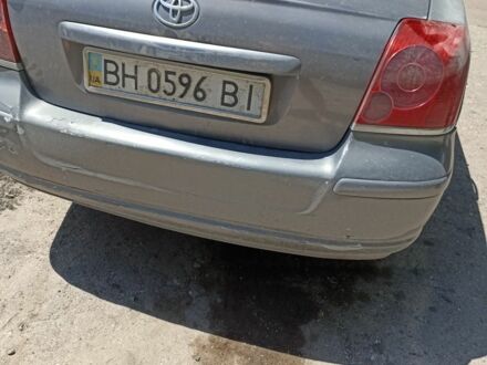 Серый Тойота Авенсис, объемом двигателя 2 л и пробегом 427 тыс. км за 2000 $, фото 1 на Automoto.ua