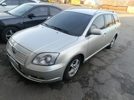 Серый Тойота Авенсис, объемом двигателя 1.8 л и пробегом 195 тыс. км за 5700 $, фото 1 на Automoto.ua