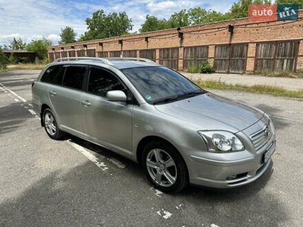 Тойота Авенсис 2003 в Бару на Automoto.ua Серый Тойота Авенсис, объемом двигателя 1.8 л и пробегом 257 тыс. км за 5600 $, фото 1 на Automoto.ua
