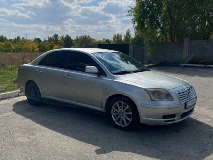 Серый Тойота Авенсис, объемом двигателя 1.8 л и пробегом 300 тыс. км за 3999 $, фото 1 на Automoto.ua