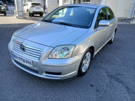 Серый Тойота Авенсис, объемом двигателя 1.8 л и пробегом 300 тыс. км за 4700 $, фото 1 на Automoto.ua