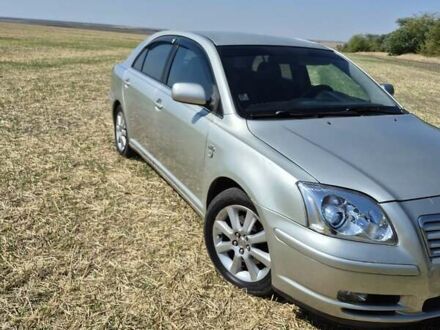 Серый Тойота Авенсис, объемом двигателя 2 л и пробегом 330 тыс. км за 6500 $, фото 1 на Automoto.ua