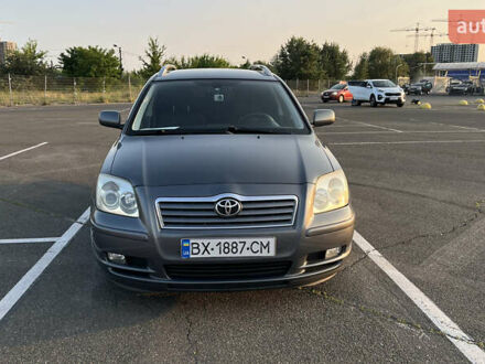 Тойота Авенсис 2004 в Житомире на Automoto.ua Серый Тойота Авенсис, объемом двигателя 1.79 л и пробегом 294 тыс. км за 4800 $, фото 1 на Automoto.ua