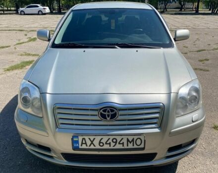 Серый Тойота Авенсис, объемом двигателя 2 л и пробегом 282 тыс. км за 5500 $, фото 1 на Automoto.ua