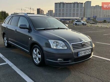 Серый Тойота Авенсис, объемом двигателя 1.8 л и пробегом 294 тыс. км за 5400 $, фото 1 на Automoto.ua