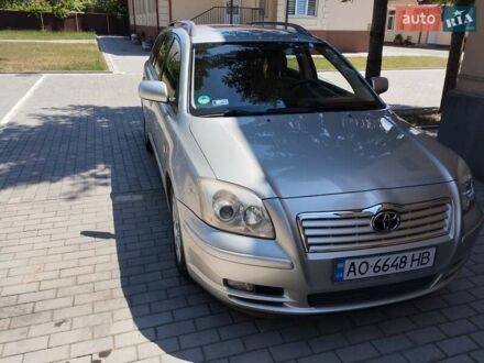 Серый Тойота Авенсис, объемом двигателя 2 л и пробегом 220 тыс. км за 7200 $, фото 1 на Automoto.ua