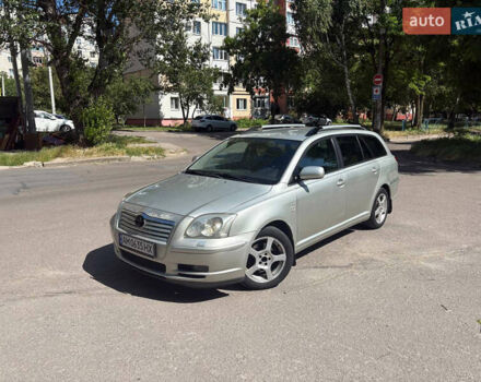 Серый Тойота Авенсис, объемом двигателя 1.79 л и пробегом 320 тыс. км за 3800 $, фото 1 на Automoto.ua