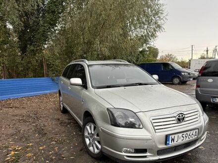 Серый Тойота Авенсис, объемом двигателя 2 л и пробегом 350 тыс. км за 2500 $, фото 1 на Automoto.ua