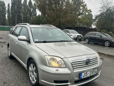 Серый Тойота Авенсис, объемом двигателя 2 л и пробегом 300 тыс. км за 2900 $, фото 1 на Automoto.ua