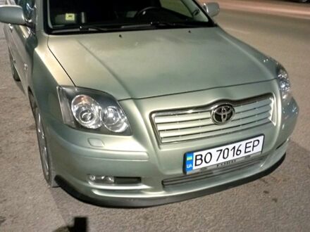 Серый Тойота Авенсис, объемом двигателя 2 л и пробегом 250 тыс. км за 4100 $, фото 1 на Automoto.ua