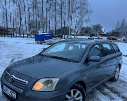 Серый Тойота Авенсис, объемом двигателя 2 л и пробегом 330 тыс. км за 2750 $, фото 1 на Automoto.ua