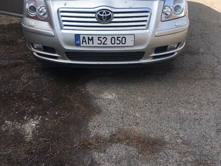 Тойота Авенсис 2004 в Полтаве на Automoto.ua Серый Тойота Авенсис, объемом двигателя 1.8 л и пробегом 200 тыс. км за 6000 $, фото 1 на Automoto.ua