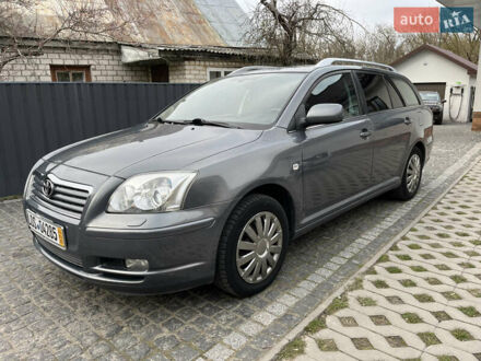 Серый Тойота Авенсис, объемом двигателя 1.8 л и пробегом 209 тыс. км за 5600 $, фото 1 на Automoto.ua
