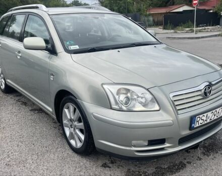 Серый Тойота Авенсис, объемом двигателя 2 л и пробегом 324 тыс. км за 2800 $, фото 1 на Automoto.ua