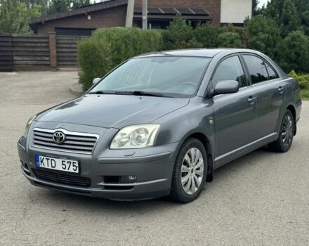 Сірий Тойота Авенсіс, об'ємом двигуна 2 л та пробігом 270 тис. км за 1359 $, фото 1 на Automoto.ua