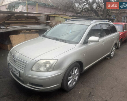 Серый Тойота Авенсис, объемом двигателя 2 л и пробегом 300 тыс. км за 6200 $, фото 1 на Automoto.ua