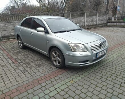 Серый Тойота Авенсис, объемом двигателя 2.2 л и пробегом 310 тыс. км за 5000 $, фото 1 на Automoto.ua