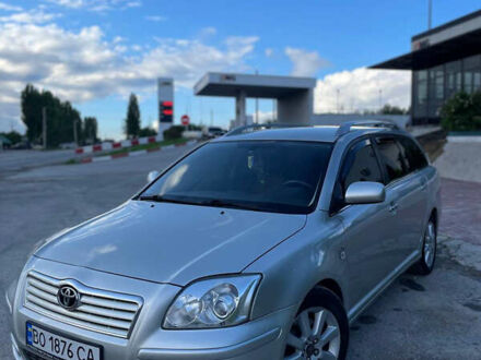 Серый Тойота Авенсис, объемом двигателя 2.01 л и пробегом 400 тыс. км за 5400 $, фото 1 на Automoto.ua