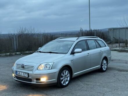 Серый Тойота Авенсис, объемом двигателя 2 л и пробегом 300 тыс. км за 2950 $, фото 1 на Automoto.ua