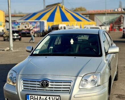 Серый Тойота Авенсис, объемом двигателя 2 л и пробегом 207 тыс. км за 2341 $, фото 1 на Automoto.ua