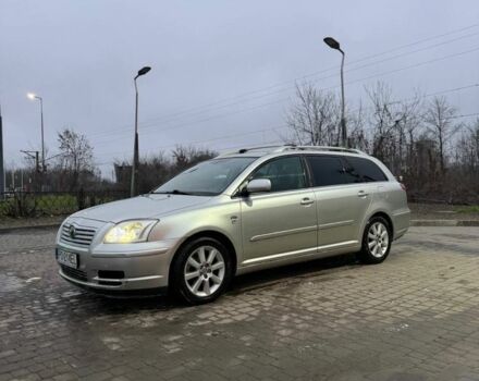 Серый Тойота Авенсис, объемом двигателя 2 л и пробегом 350 тыс. км за 2600 $, фото 1 на Automoto.ua