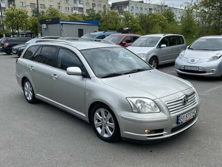 Тойота Авенсіс 2005 у Житомирі на Automoto.ua Сірий Тойота Авенсіс, об'ємом двигуна 2.2 л та пробігом 313 тис. км за 5400 $, фото 1 на Automoto.ua