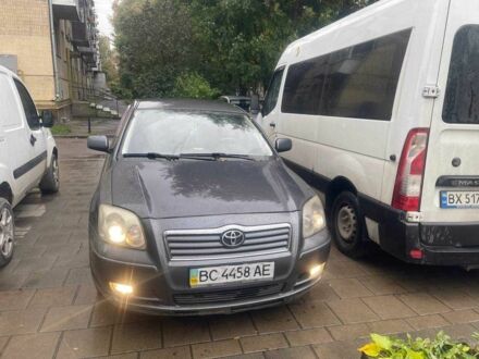 Сірий Тойота Авенсіс, об'ємом двигуна 0 л та пробігом 270 тис. км за 4200 $, фото 1 на Automoto.ua