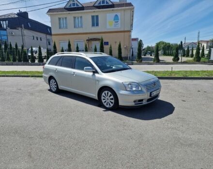 Серый Тойота Авенсис, объемом двигателя 2.2 л и пробегом 255 тыс. км за 6200 $, фото 1 на Automoto.ua