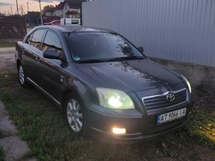 Серый Тойота Авенсис, объемом двигателя 2.2 л и пробегом 321 тыс. км за 4750 $, фото 1 на Automoto.ua