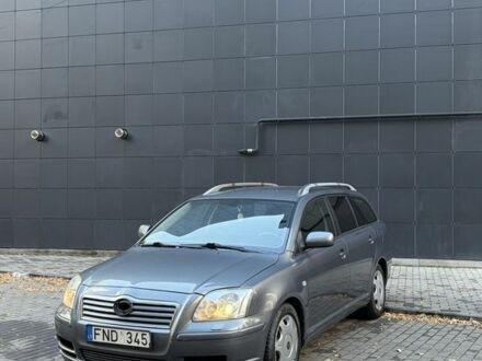 Серый Тойота Авенсис, объемом двигателя 2 л и пробегом 300 тыс. км за 3100 $, фото 1 на Automoto.ua