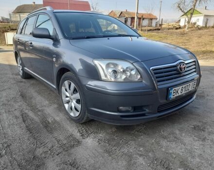 Серый Тойота Авенсис, объемом двигателя 2.2 л и пробегом 243 тыс. км за 5500 $, фото 1 на Automoto.ua