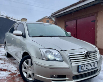 Серый Тойота Авенсис, объемом двигателя 1.76 л и пробегом 248 тыс. км за 4750 $, фото 1 на Automoto.ua