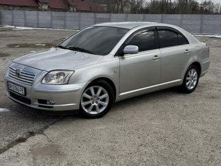 Серый Тойота Авенсис, объемом двигателя 2 л и пробегом 297 тыс. км за 5200 $, фото 1 на Automoto.ua