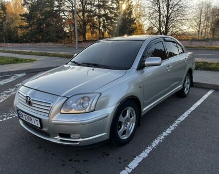 Серый Тойота Авенсис, объемом двигателя 1.8 л и пробегом 280 тыс. км за 6300 $, фото 1 на Automoto.ua
