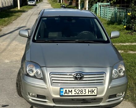 Сірий Тойота Авенсіс, об'ємом двигуна 2 л та пробігом 219 тис. км за 5000 $, фото 1 на Automoto.ua