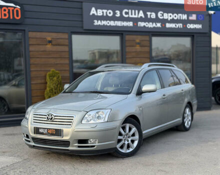 Серый Тойота Авенсис, объемом двигателя 2 л и пробегом 304 тыс. км за 6900 $, фото 1 на Automoto.ua