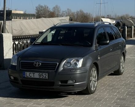 Серый Тойота Авенсис, объемом двигателя 0 л и пробегом 292 тыс. км за 3999 $, фото 1 на Automoto.ua