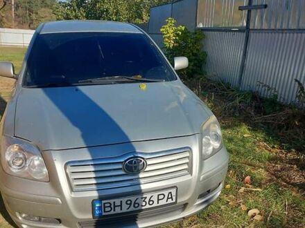 Серый Тойота Авенсис, объемом двигателя 2.2 л и пробегом 232 тыс. км за 6500 $, фото 1 на Automoto.ua