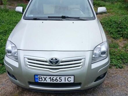 Серый Тойота Авенсис, объемом двигателя 2.2 л и пробегом 356 тыс. км за 5500 $, фото 1 на Automoto.ua