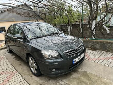 Сірий Тойота Авенсіс, об'ємом двигуна 2.2 л та пробігом 173 тис. км за 7500 $, фото 1 на Automoto.ua