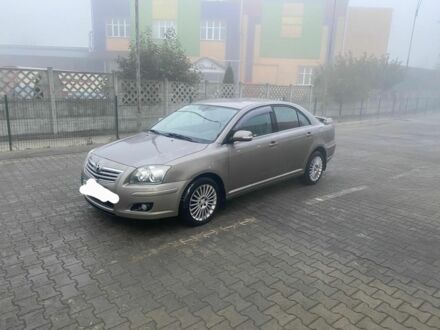 Тойота Авенсис 2006 в Черновцах на Automoto.ua Серый Тойота Авенсис, объемом двигателя 0 л и пробегом 2 тыс. км за 5400 $, фото 1 на Automoto.ua