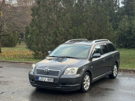 Серый Тойота Авенсис, объемом двигателя 2 л и пробегом 250 тыс. км за 3250 $, фото 1 на Automoto.ua