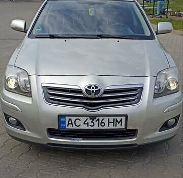 Сірий Тойота Авенсіс, об'ємом двигуна 2.2 л та пробігом 192 тис. км за 7500 $, фото 1 на Automoto.ua