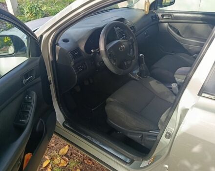 Серый Тойота Авенсис, объемом двигателя 1.8 л и пробегом 170 тыс. км за 6800 $, фото 1 на Automoto.ua