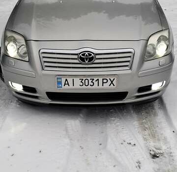 Серый Тойота Авенсис, объемом двигателя 1.8 л и пробегом 306 тыс. км за 6500 $, фото 1 на Automoto.ua