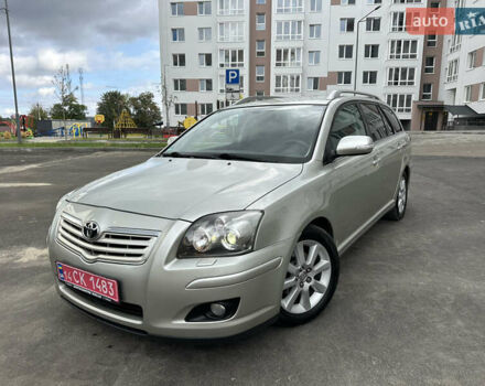 Сірий Тойота Авенсіс, об'ємом двигуна 1.8 л та пробігом 207 тис. км за 7499 $, фото 1 на Automoto.ua