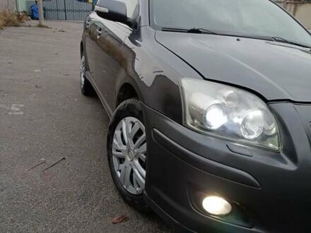 Сірий Тойота Авенсіс, об'ємом двигуна 2.2 л та пробігом 285 тис. км за 5000 $, фото 1 на Automoto.ua